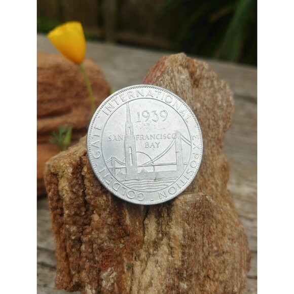 Vintage 1939 Golden Gate International Exposition Union Pacific Railroad Token - Picture 1 of 10